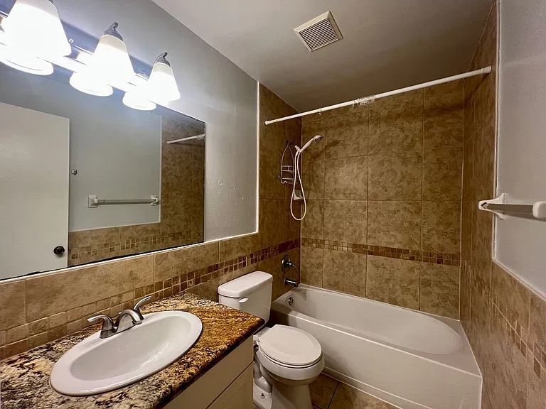 2740 Hidden Lake Blvd #A — Photo 11