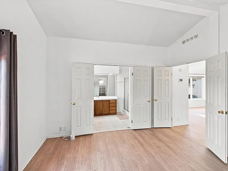 1715 W 1st Ave — Photo 13