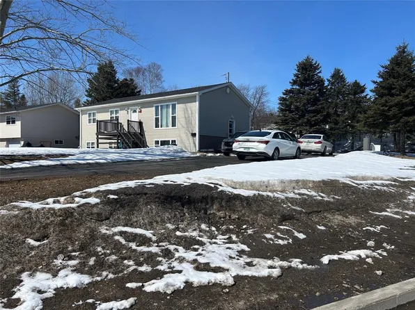 37 Bishop Street, Grand Falls-Windsor, NL A2A2G6