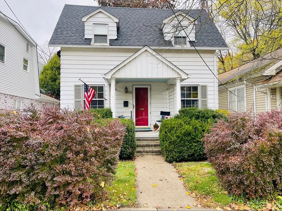 391 Kercheval Ave
