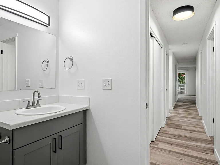 White Center — Photo 30