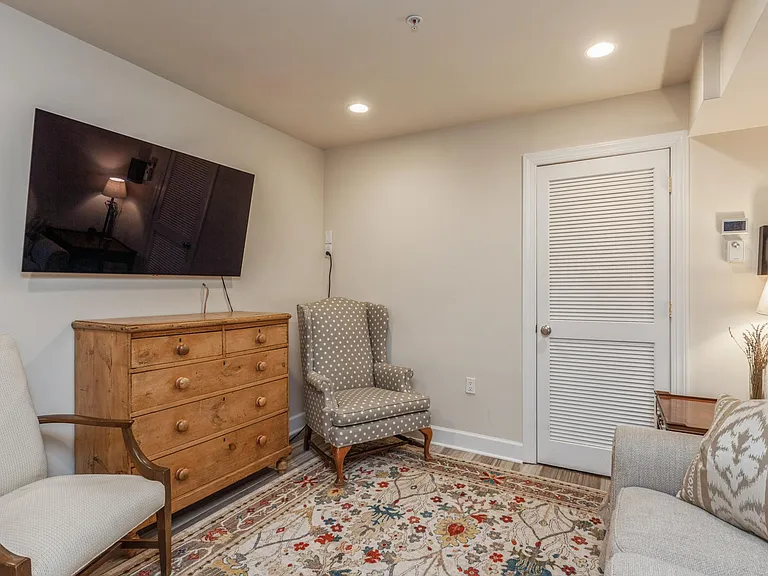 304 Q St NW #1 — Photo 10
