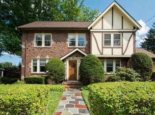 26 Hillcroft Rd, Jamaica Plain, MA 02130