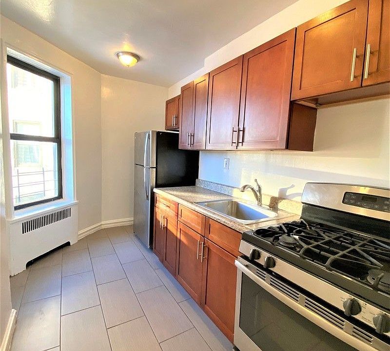 1st image of 655 E 230th St APT 5B