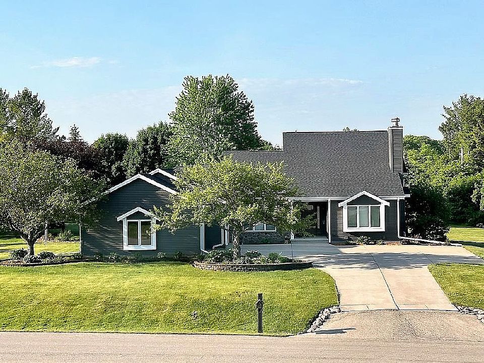 1st image of 702 Mary Lee Dr