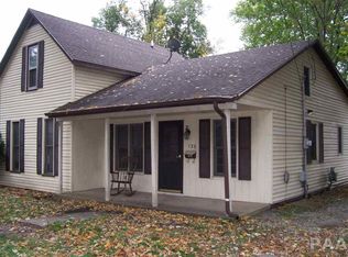 136 E Olive St, Canton, IL 61520