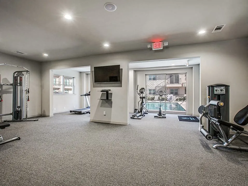 Richland Park Apartments — Photo 3