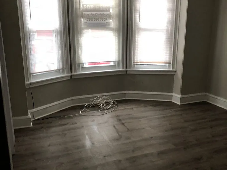 1232 West Somerset Street — Photo 37