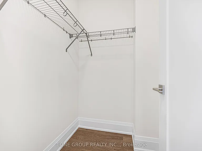 106 Grimsby Ln — Photo 36