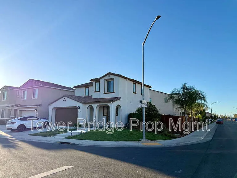 7387 Filo Way — Photo 2