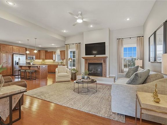 3rd image of 720 Leyden Ridge Cir