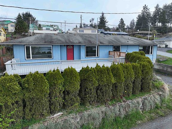 2nd image of 203 3rd St