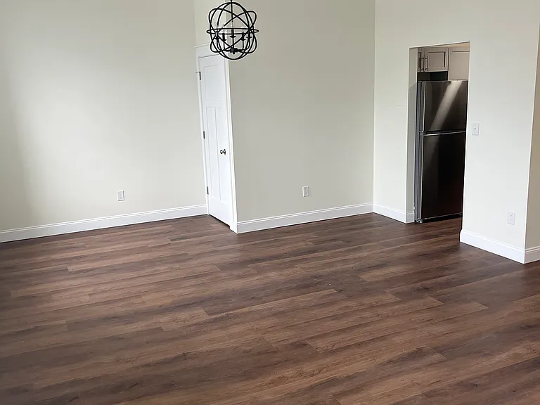 25 Oswego St #8 — Photo 6