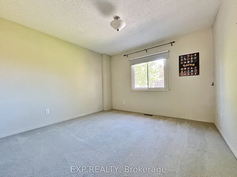 23 Haskell Cres — Photo 22