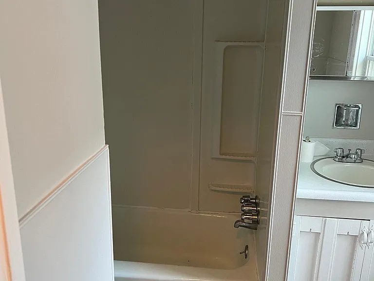 36 E Main St #F — Photo 7