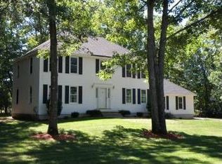 41 Jefferson Rd, Dracut, MA 01826