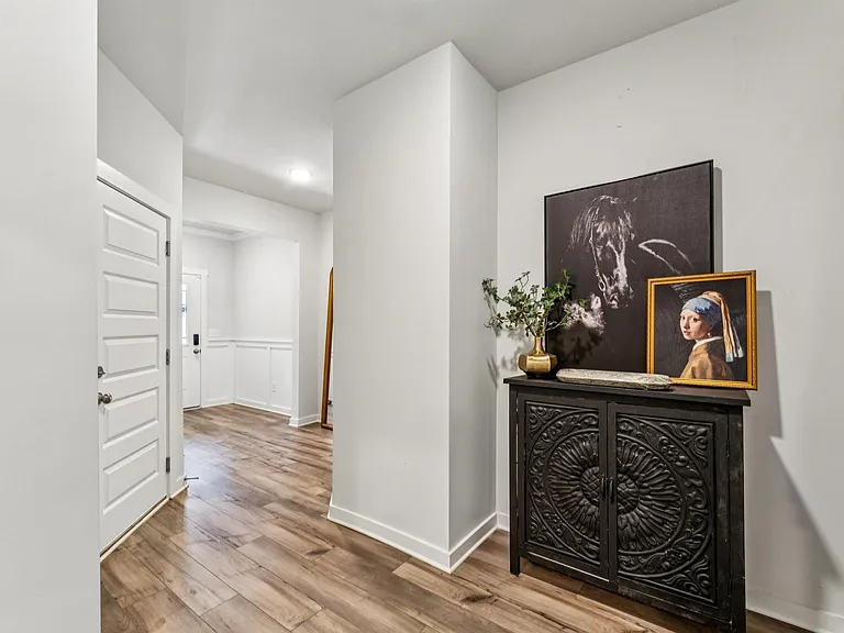 501 Polo Way — Photo 8