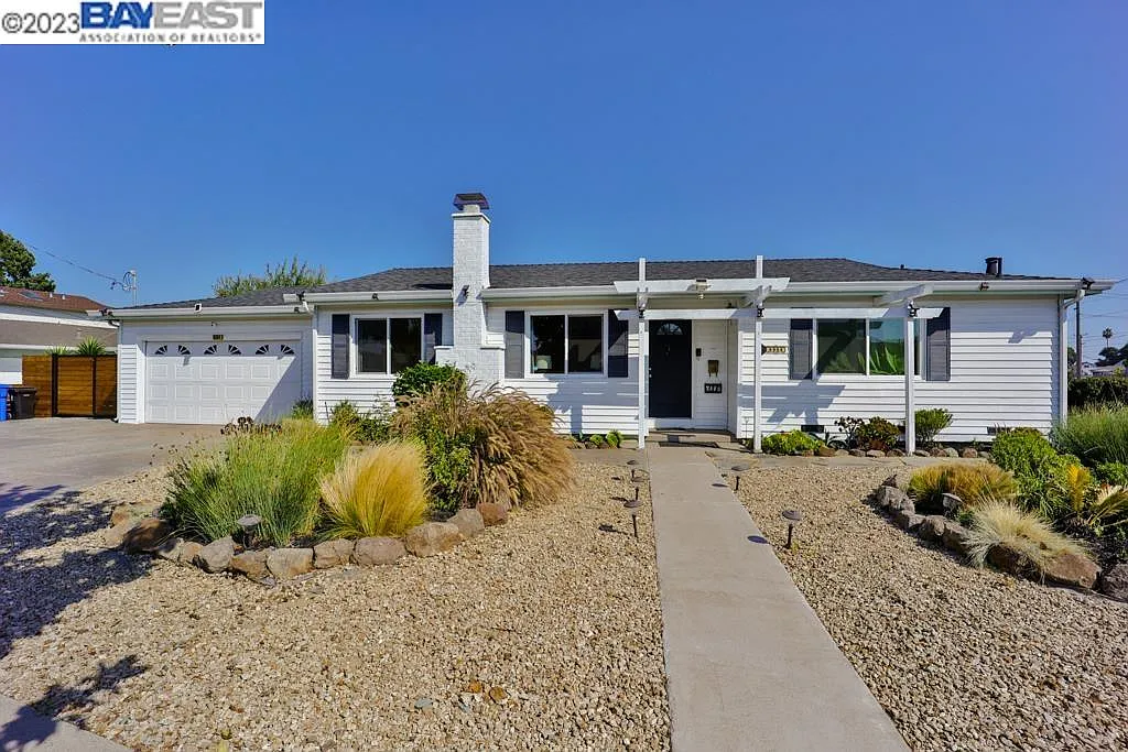 6994 Cedar Blvd photo 1