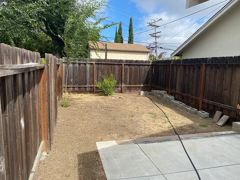 502 Wessex Way — Photo 4