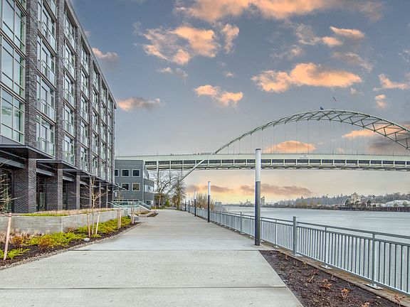 Waterfront location with views of the iconic Fremont Bridge