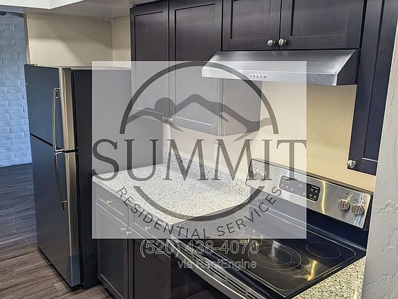 3rd image of 4551 E Bellevue St