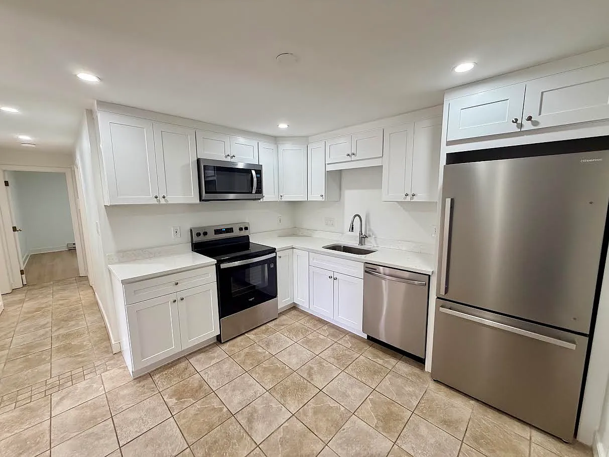 22 Hamilton Rd — Photo 1