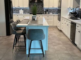 9046 W Villa Lindo Dr, Peoria, AZ 85383