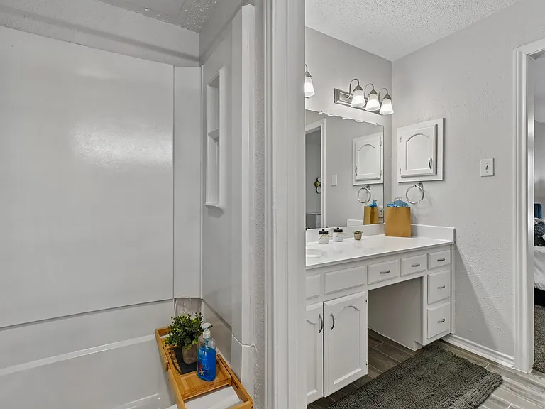 Chisholm Place — Photo 15