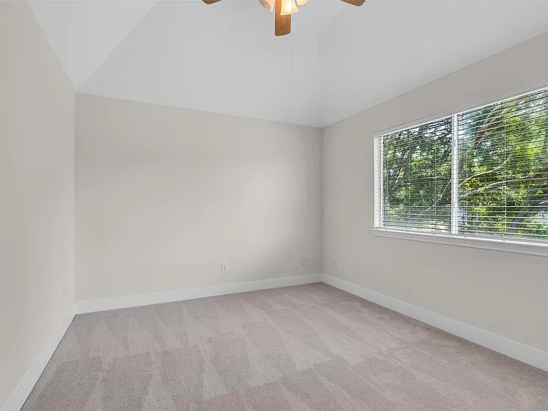 22002 Madera Canyon Ct — Photo 29