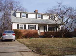 6225 Rockhurst Rd, Bethesda, MD 20817