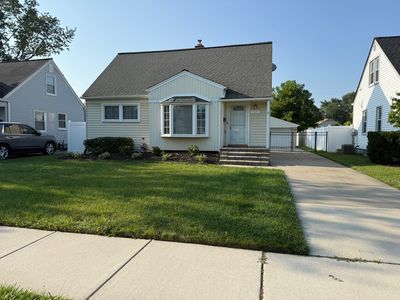 3611 Normandy Rd, Royal Oak, MI, 48073
