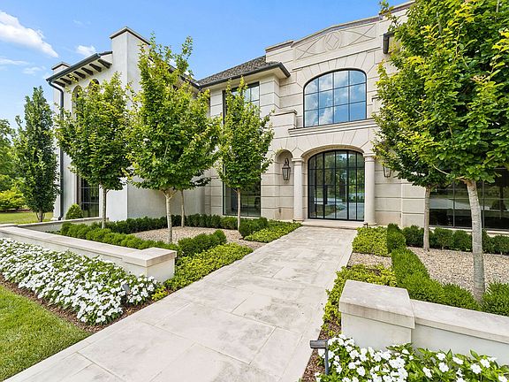 4th image of 533 Belle Meade Blvd