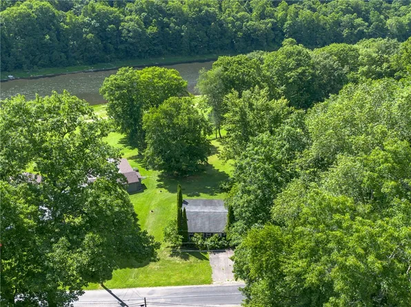 180 Ahrensville Rd, Oil City, PA 16301