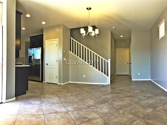 4th image of 6483 Valentine Ct