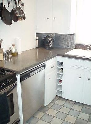 5th image of 410 Wilder Pl