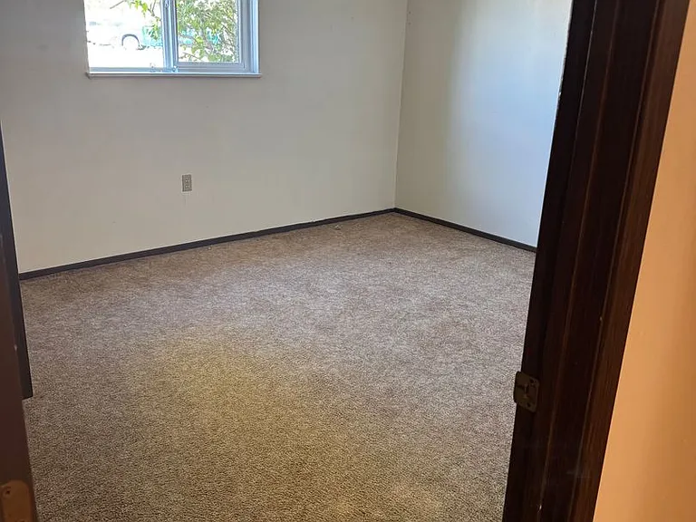 1616 Person St — Photo 9