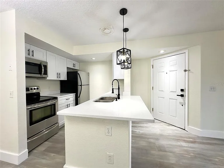 5140 Conroy Rd #27 — Photo 8
