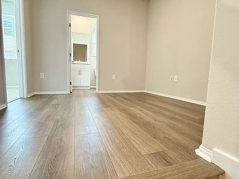 4889 Merida Way — Photo 13