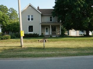 207 E Jayne St, Lone Tree, IA 52755