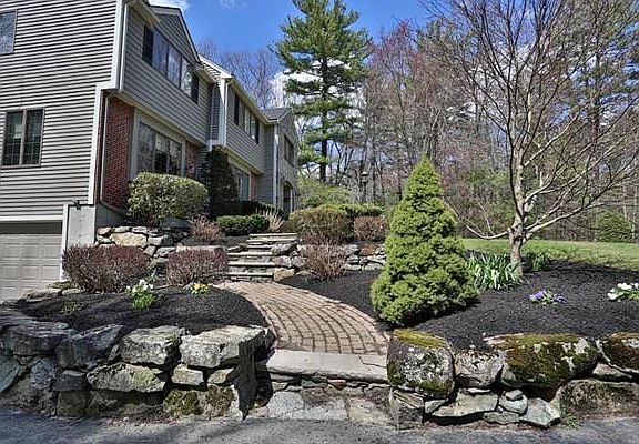 2nd image of 101 Granville Ln