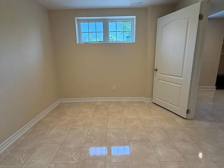 20 Hiking Ct #BASEMENT — Photo 11