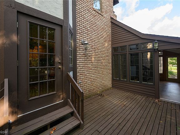 5th image of 16 S Bentley Dr SE