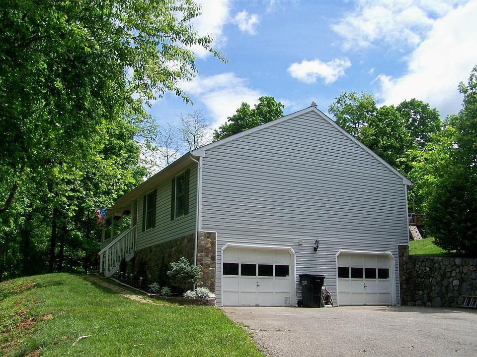 1st image of 2990 Green Hill Dr