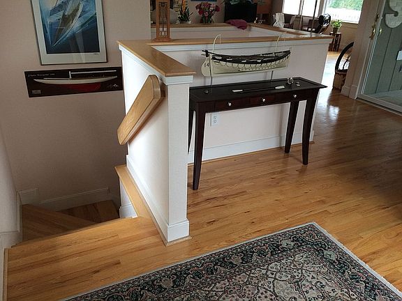 stair to lower level