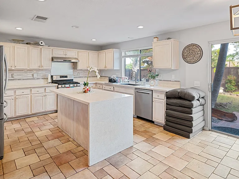 2596 Cedar Grove Ct — Photo 11
