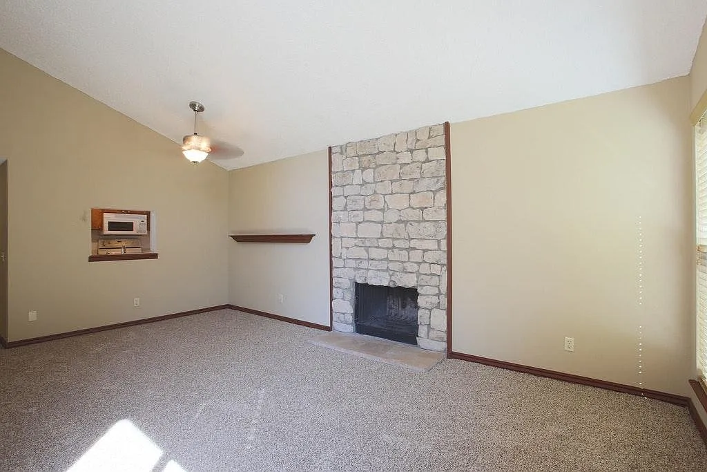 6470 S Dayton St — Photo 2