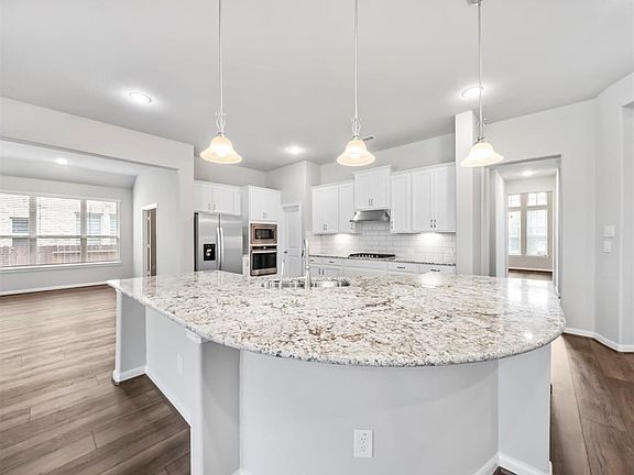 3rd image of 6011 Vineyard Creek Ln