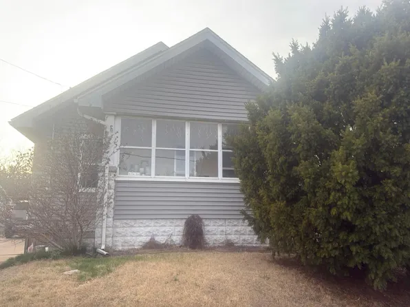 203 McKinley Ave, Peoria, IL 61607