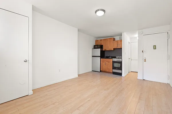 Rented by Living New York | media 11