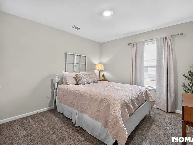 1008 Enclave Cir — Photo 24